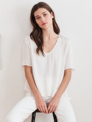 Tita Satin Viscose Scoop Neck Top - StyleFav