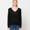 Dita Easy V-Neck Cashmere Blend Sweater - StyleFav