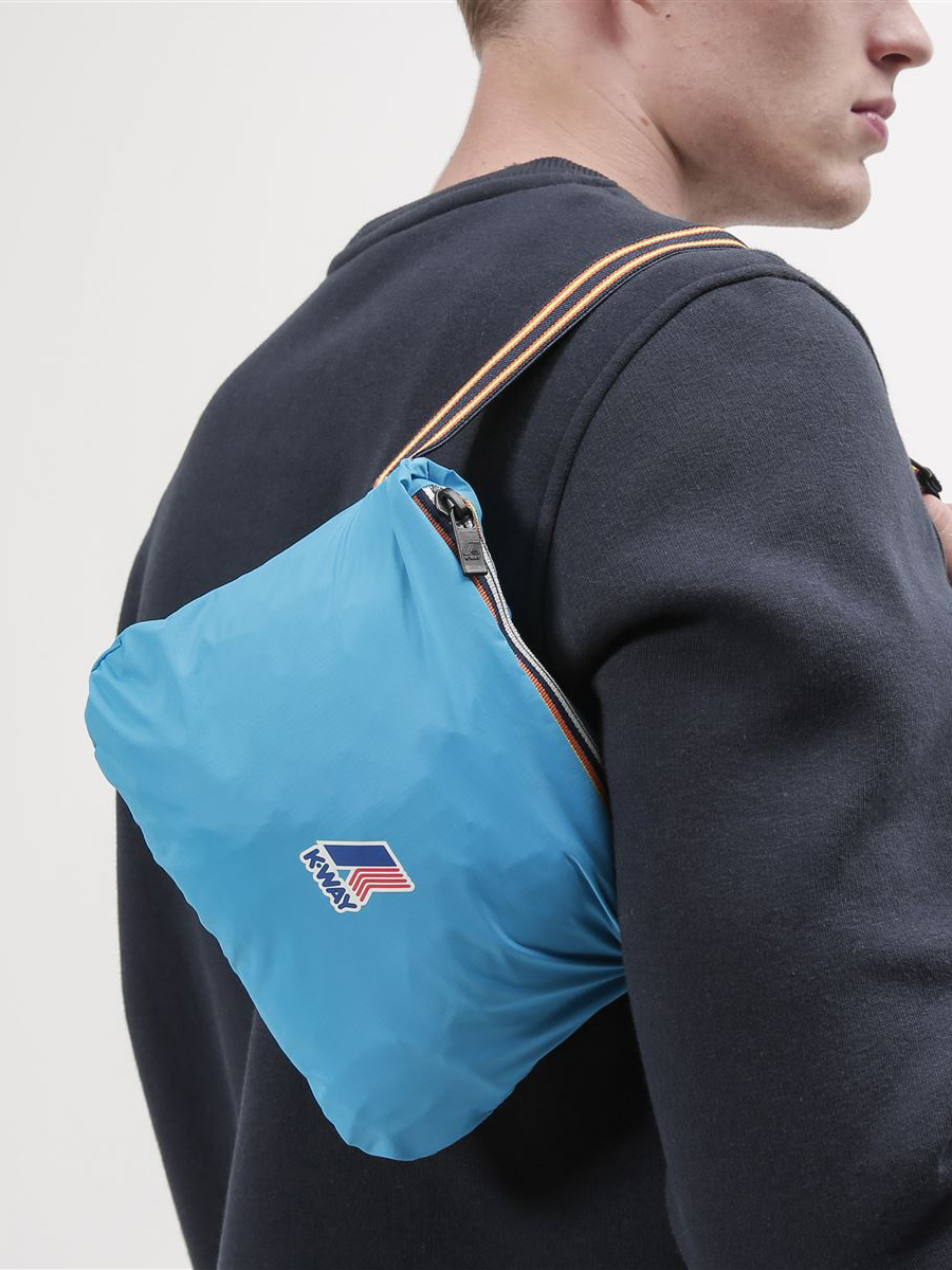 Le Vrai Claude 3.0 Rain Jacket - StyleFav