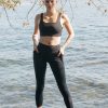 High Rise Compressive Pocket Leggings - StyleFav