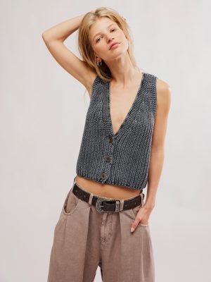 Ink Close To Me Vest - Stylefav