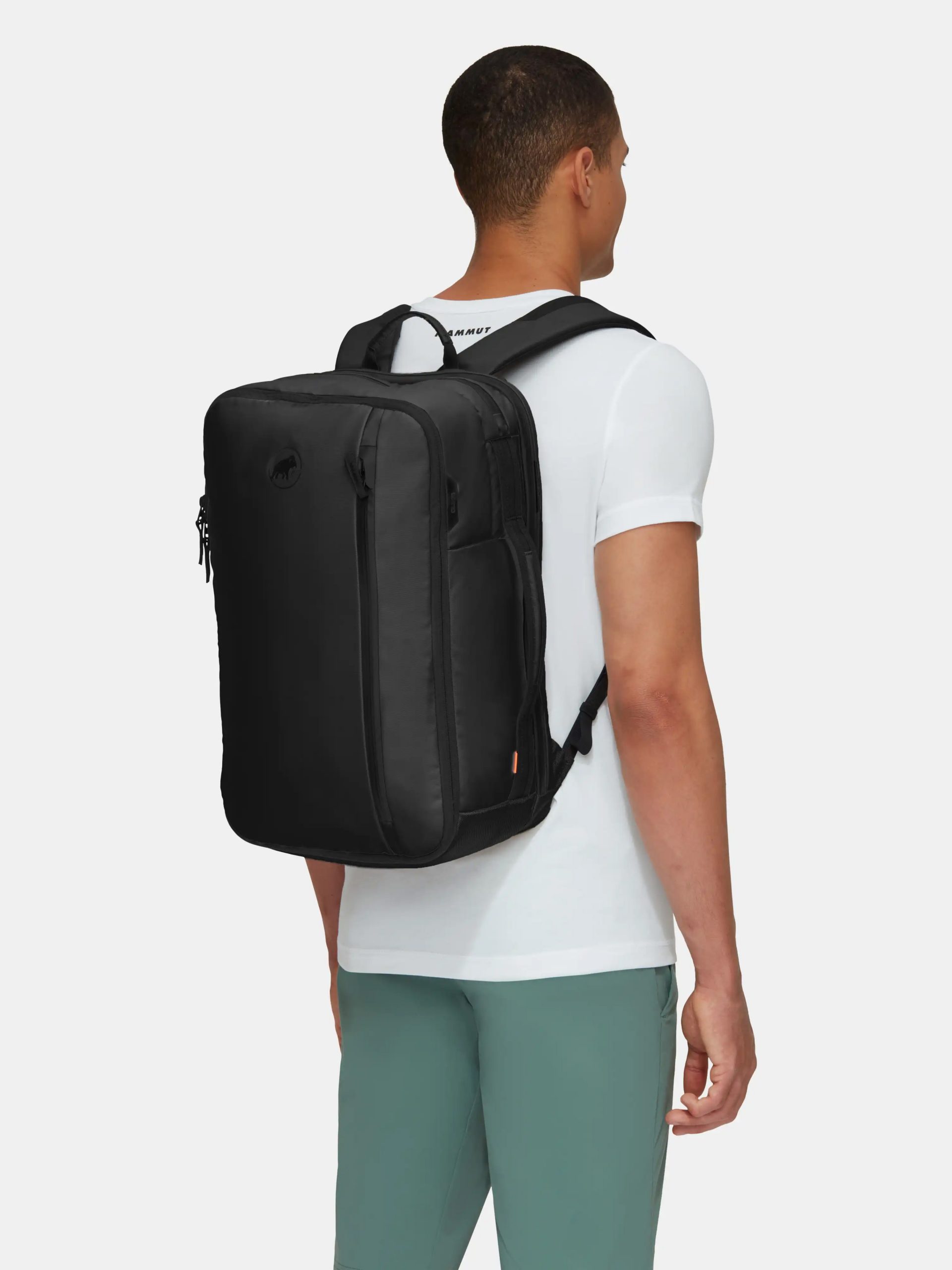 Seon Transporter 25 Mobile Office and Sport Backpack - Image 3